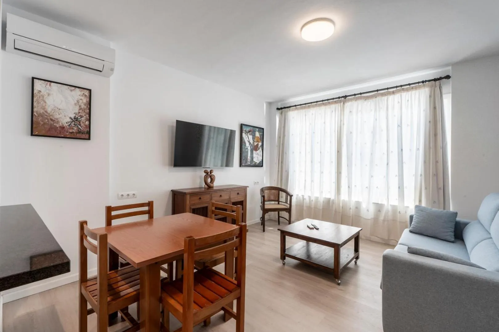 Apartamentos Cel Blau Santa Eularia des Riu 0*,