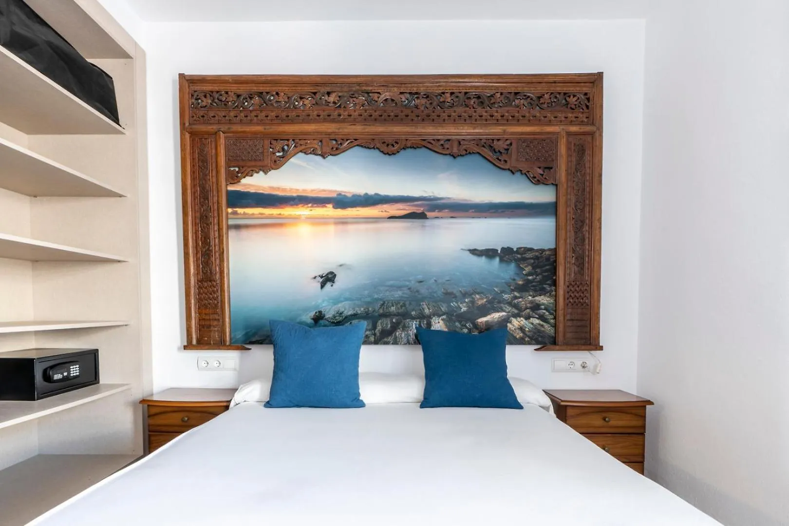 Apartamentos Cel Blau Santa Eularia des Riu Apartment