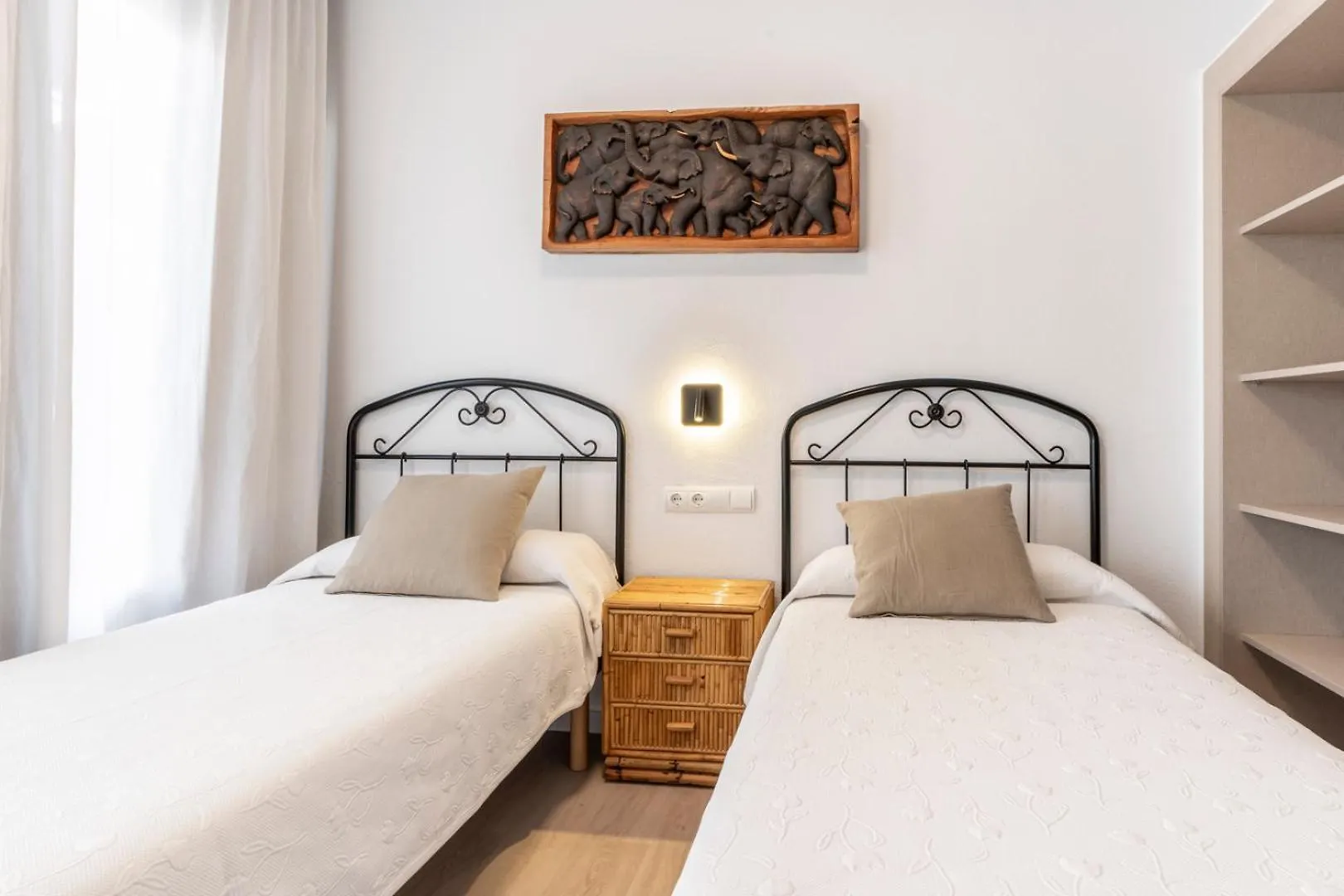 Apartamentos Cel Blau Santa Eularia des Riu 0*,  Spain